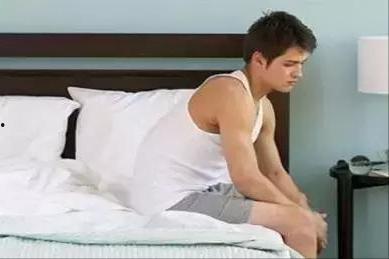 男明星勃起视频,生理现象背后的故事