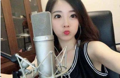 网红露胸直播视频,网红露胸直播视频引发热议